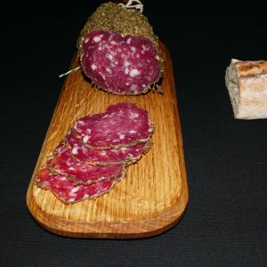 Saucisson maigre aux herbes tranché-min