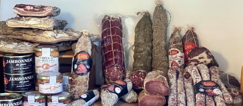 saveurs-daveyron-marches-et-foires-gammes-de-saucissons-et-conserves-2